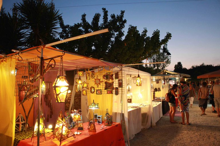 Las Dalias mercadillo