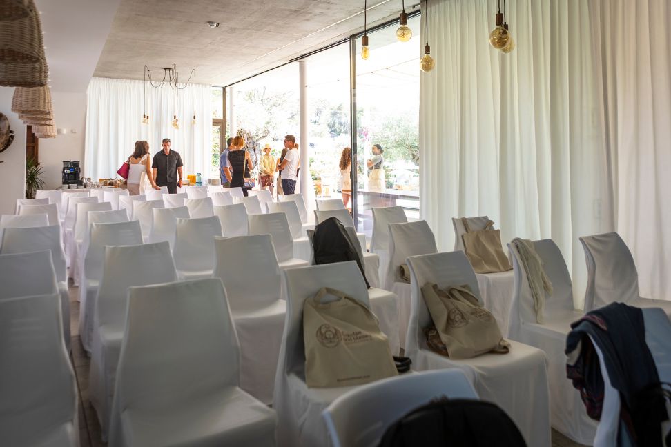 Espacios para eventos corporativos en Can Lluc, hotel rural situado en el interior de Ibiza