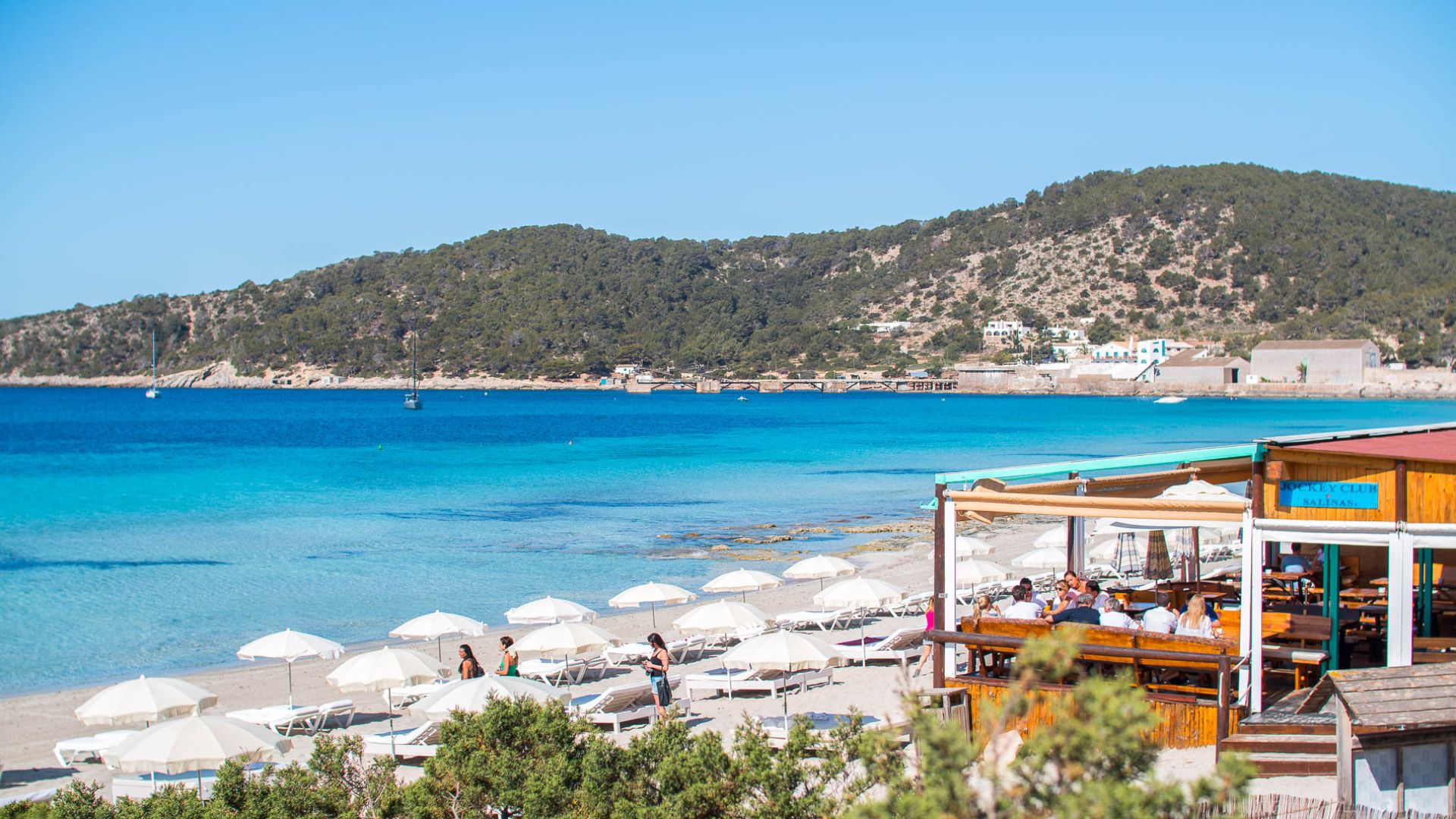 Jockey Club Salinas en la playa de Ses Salines, Ibiza