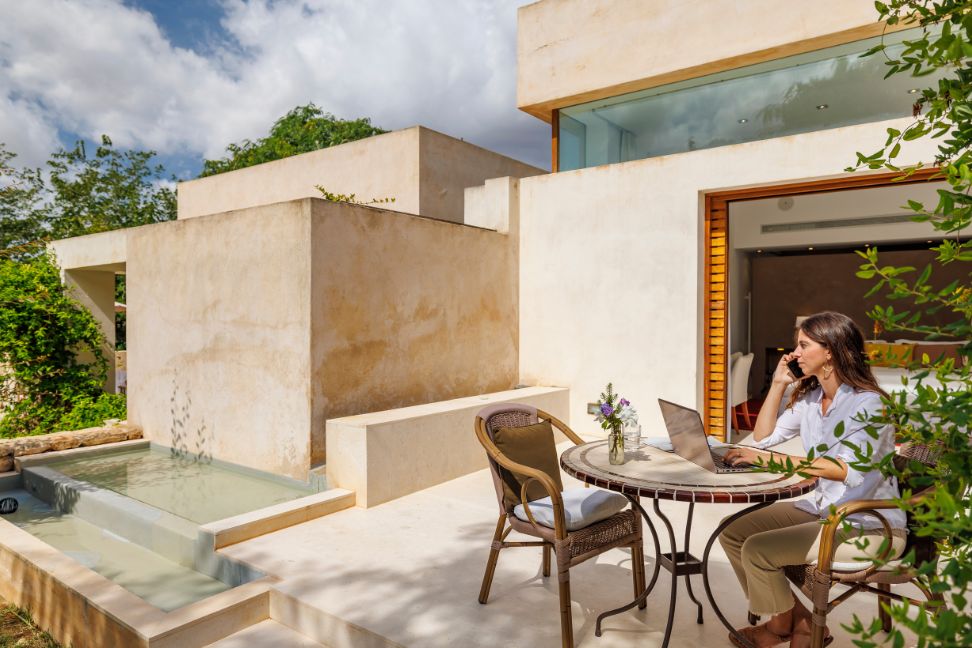 Teletrabajo y desconexión en Can Lluc, un hotel rural rodeado de naturaleza en Ibiza